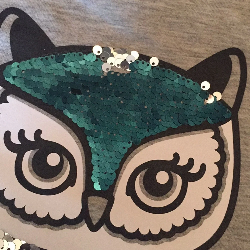 Justice t shirt gray with sequins owl size 6/7